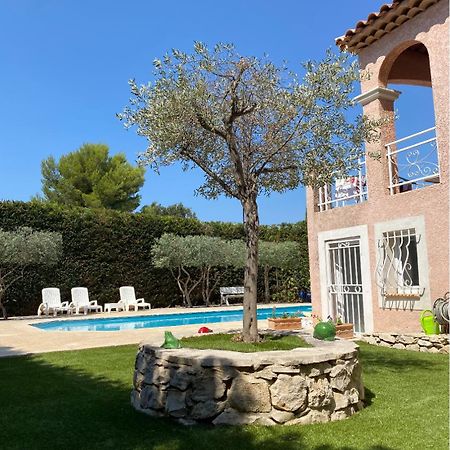 T3 Avec Jardin Et Piscine Privee Apartment Velaux Luaran gambar