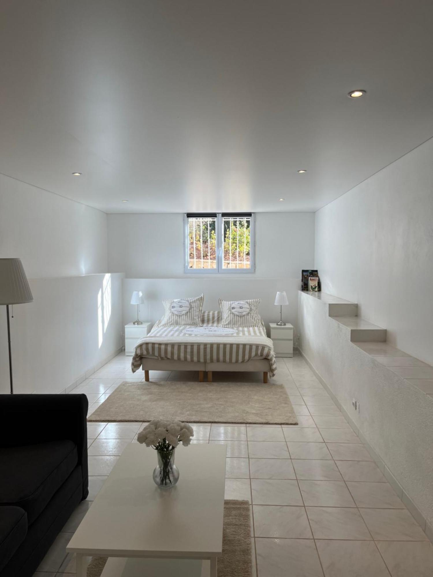 T3 Avec Jardin Et Piscine Privee Apartment Velaux Luaran gambar